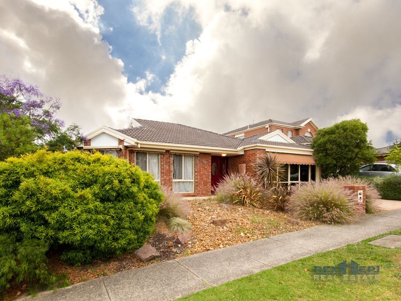 10 Hickory Drive, Narre Warren South VIC 3805