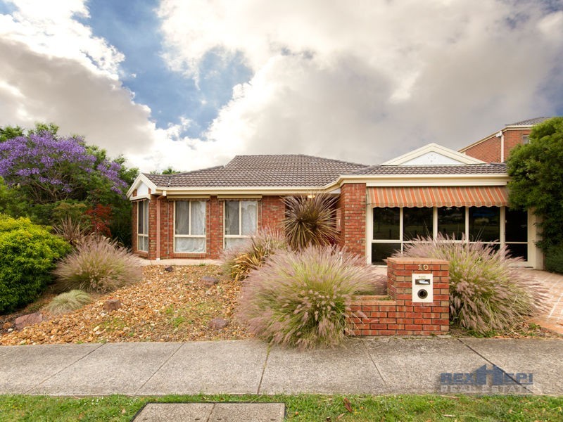 10 Hickory Drive, Narre Warren South VIC 3805