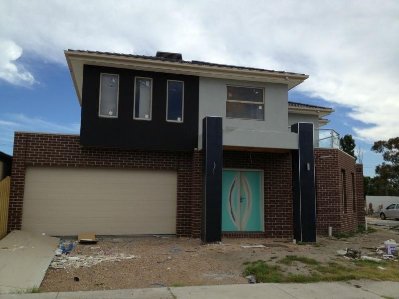 Unit 1/5 Aylesbury Court, Hampton Park VIC 3976