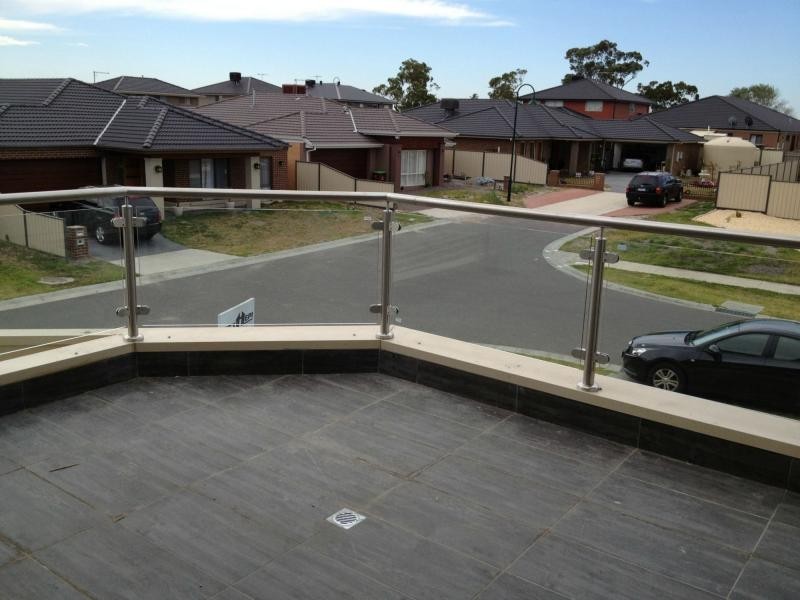 Unit 1/5 Aylesbury Court, Hampton Park VIC 3976