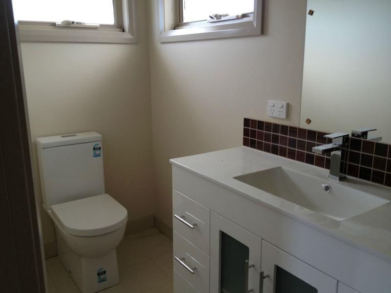 Unit 1/5 Aylesbury Court, Hampton Park VIC 3976