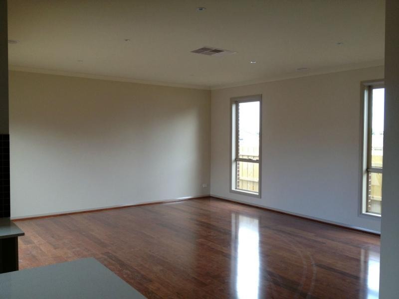 Unit 3/5 Aylesbury Court, Hampton Park VIC 3976
