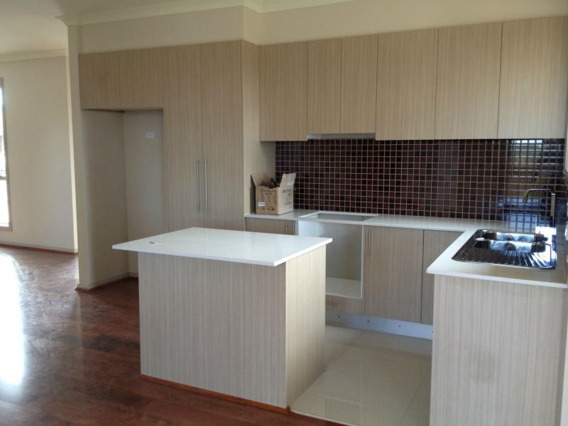 Unit 3/5 Aylesbury Court, Hampton Park VIC 3976