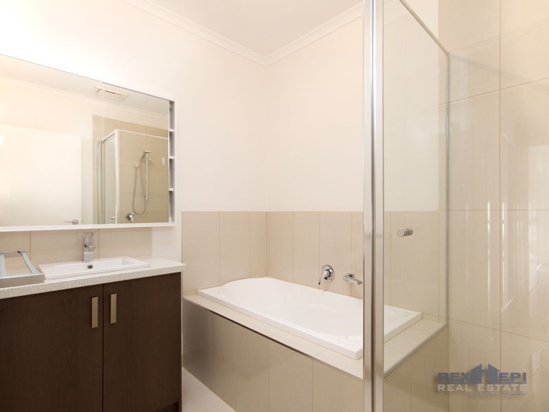 Unit 2/8 Buckeye Drive, Hallam VIC 3803