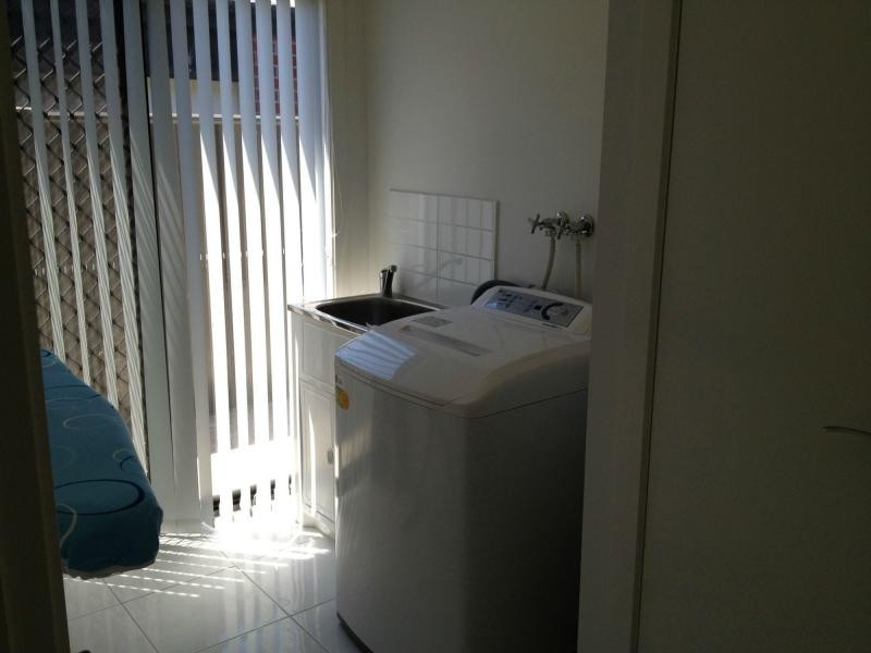 24 Nurture Avenue, Cranbourne North VIC 3977