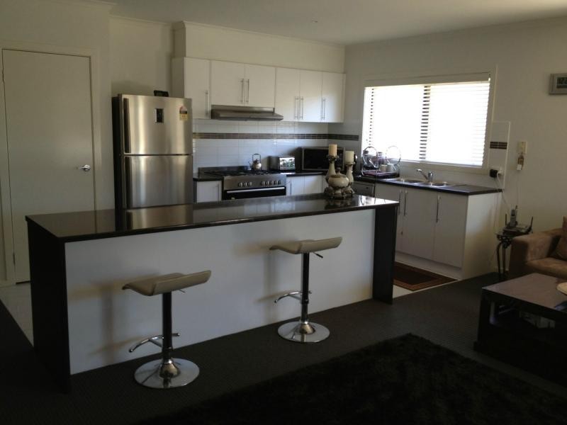 24 Nurture Avenue, Cranbourne North VIC 3977