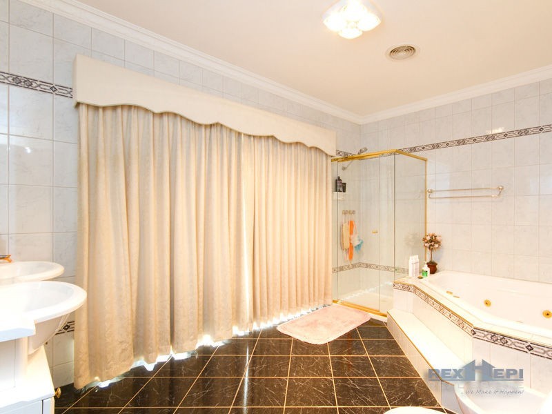 3-4 Jaguar Close, Narre Warren North VIC 3804