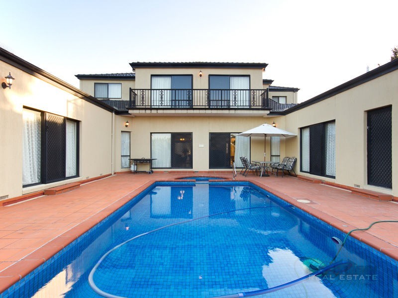 3-4 Jaguar Close, Narre Warren North VIC 3804