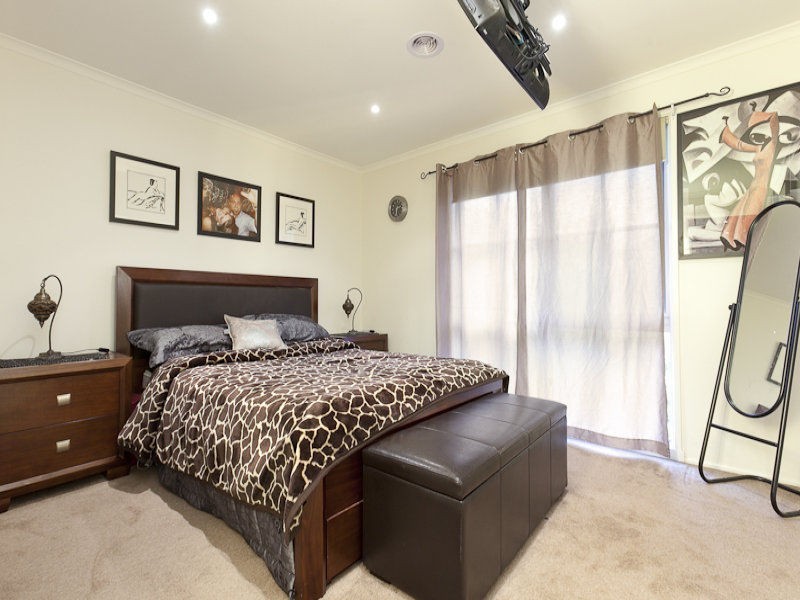 44 Nettle Drive, Hallam VIC 3803