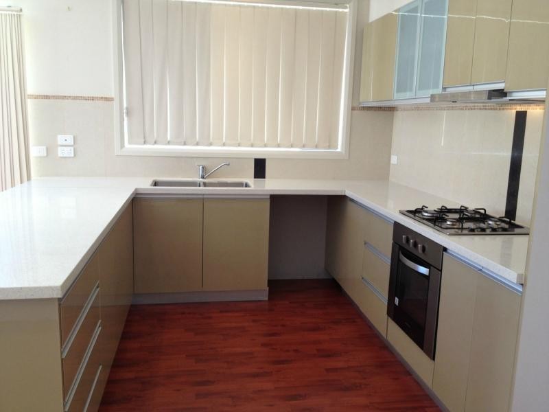 33 Salvia Avenue, Pakenham VIC 3810