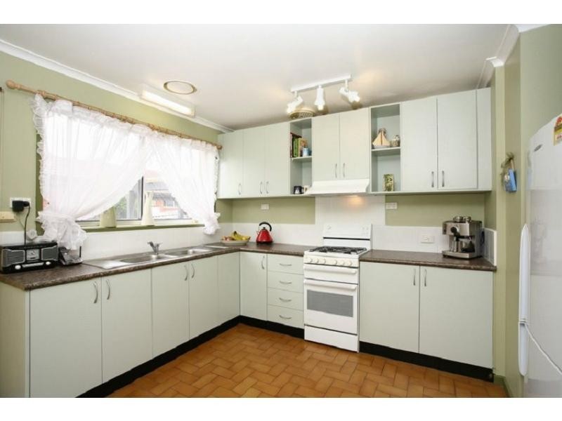 Unit 2/38-40 Canberra Avenue, Dandenong South VIC 3175