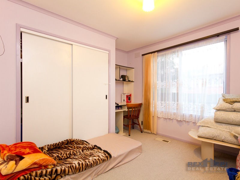 Unit 2/38-40 Canberra Avenue, Dandenong South VIC 3175