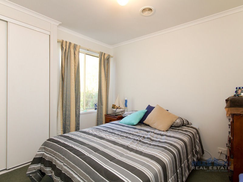 6 Grenfell Rise, Narre Warren South VIC 3805