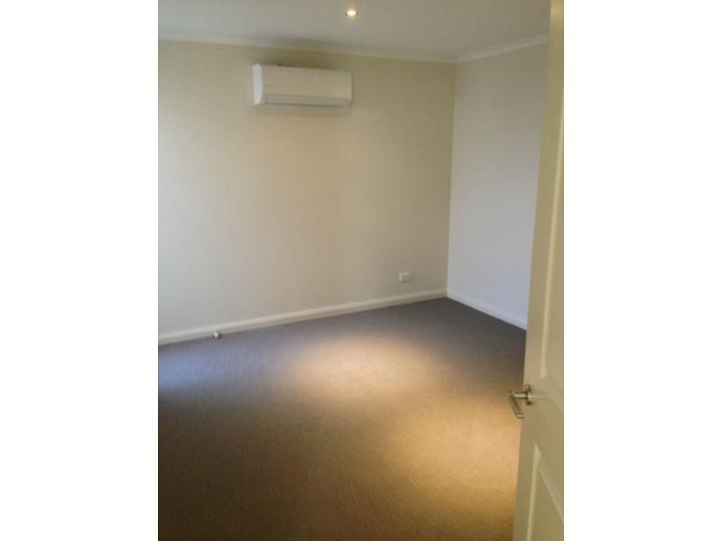 Unit 4/104 Herbert Street, Dandenong VIC 3175