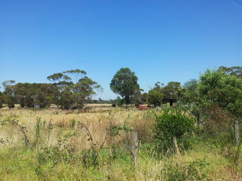 1110 Longwarry Road, Garfield VIC 3814