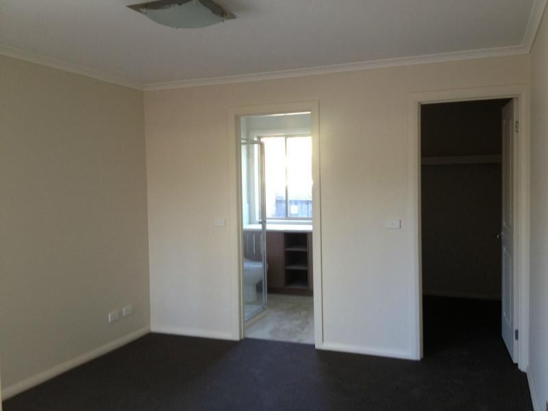 Unit 2/113 Clarendon Street, Cranbourne VIC 3977