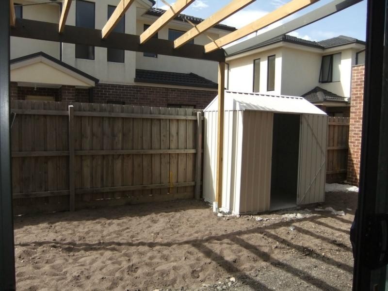 3/159 Gladstone Road, Dandenong North VIC 3175