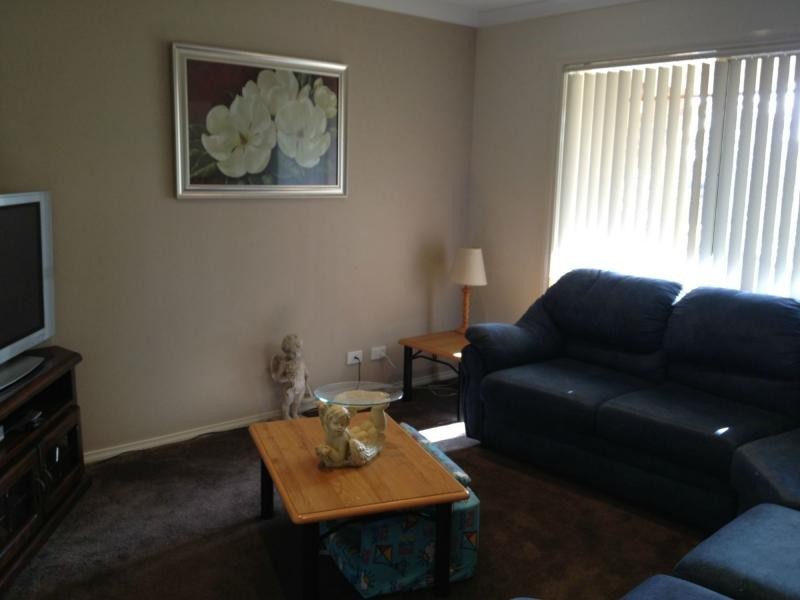 49 Rodlarni Crescent, Berwick VIC 3806