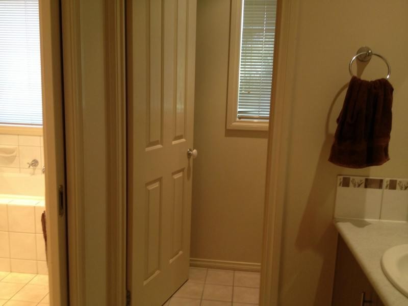 49 Rodlarni Crescent, Berwick VIC 3806