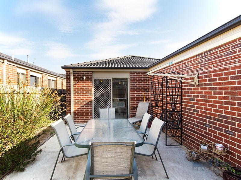 5 Jennifer Court, Pakenham VIC 3810