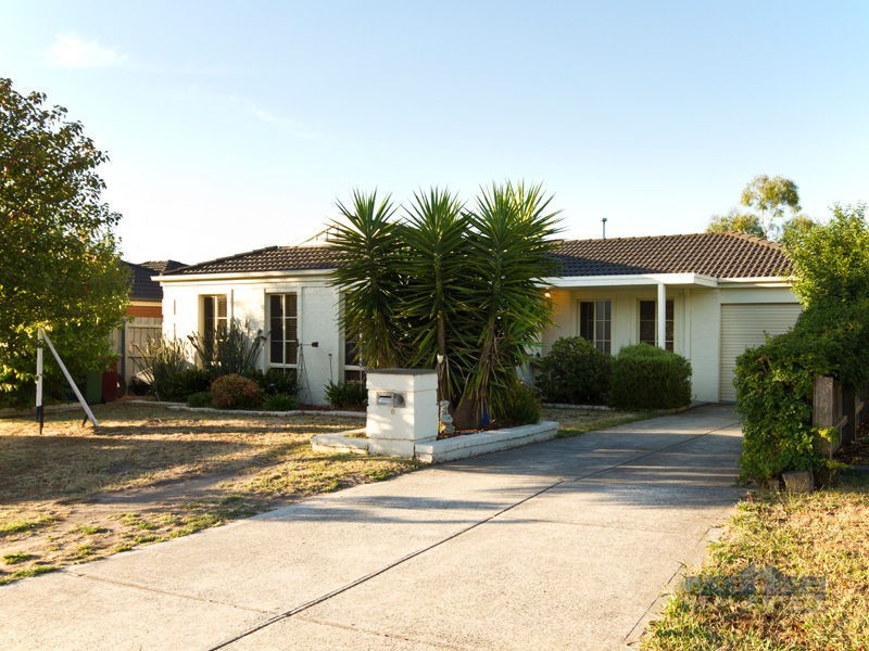 6 Grenfell Rise, Narre Warren South VIC 3805