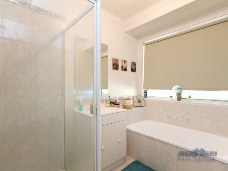 6 Grenfell Rise, Narre Warren South VIC 3805