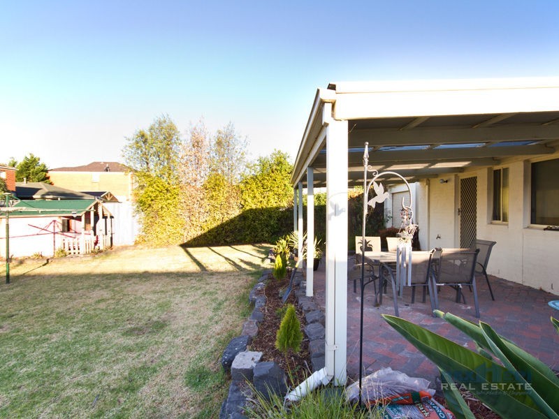 6 Grenfell Rise, Narre Warren South VIC 3805