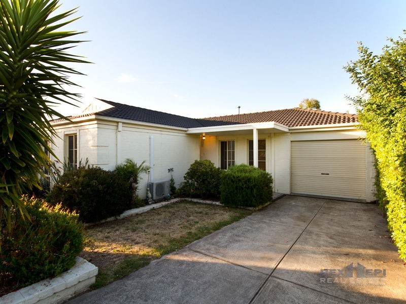 6 Grenfell Rise, Narre Warren South VIC 3805