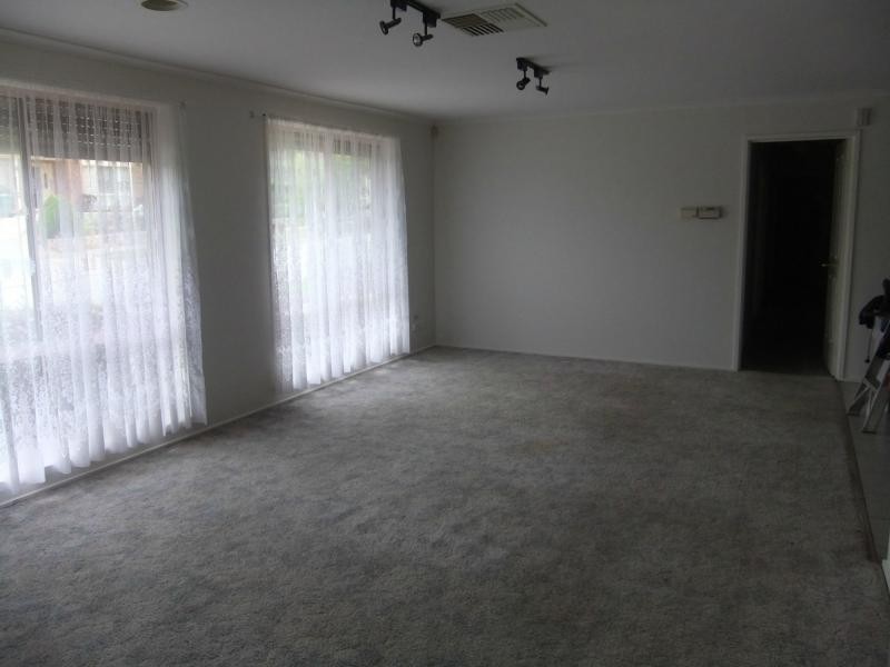 1 Legend Court, Hallam VIC 3803