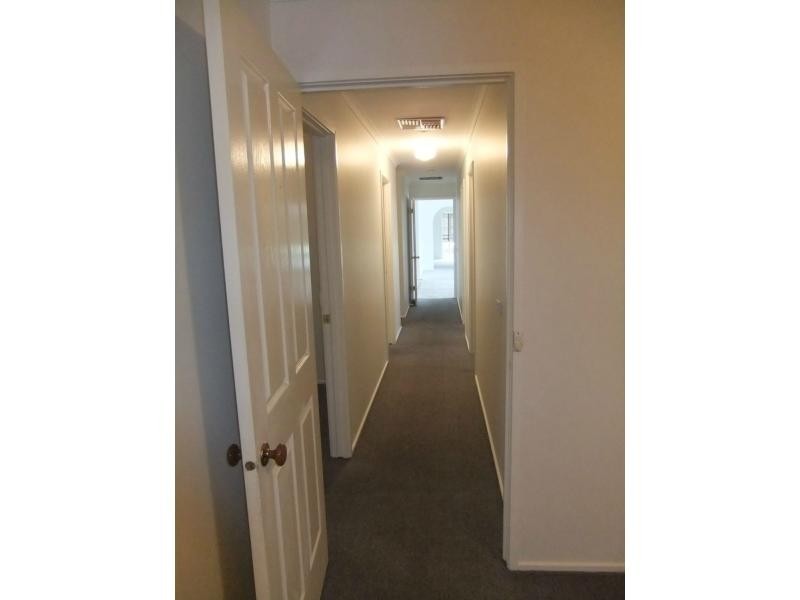 1 Legend Court, Hallam VIC 3803