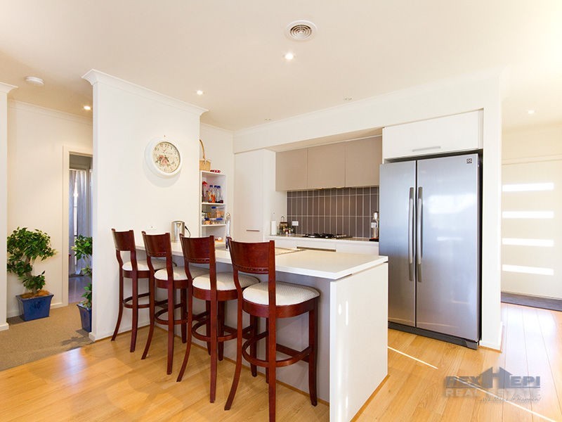 68 Aleppo Place, Cranbourne VIC 3977