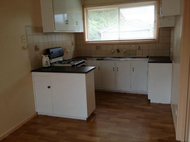 102 Oakwood Avenue, Noble Park North VIC 3174