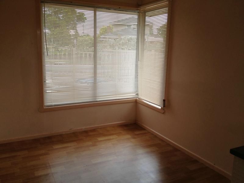 102 Oakwood Avenue, Noble Park North VIC 3174