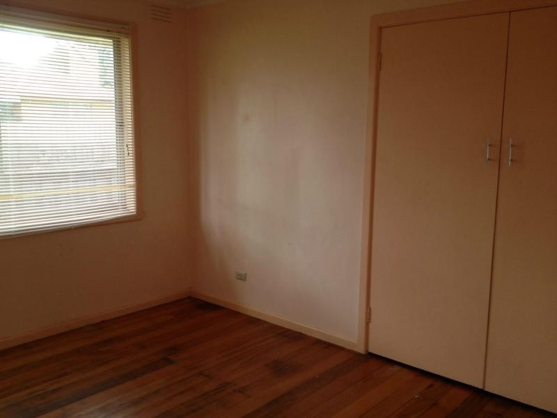 102 Oakwood Avenue, Noble Park North VIC 3174