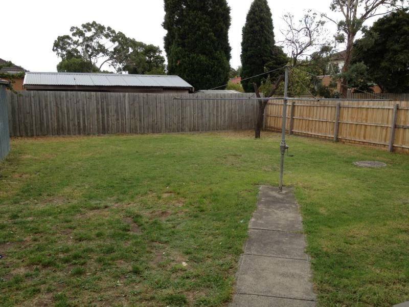 102 Oakwood Avenue, Noble Park North VIC 3174