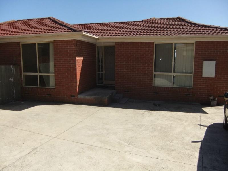 Unit 2/14 Jacinta Court, Doveton VIC 3177