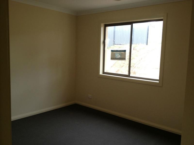 7 Carey Crescent, Pakenham VIC 3810