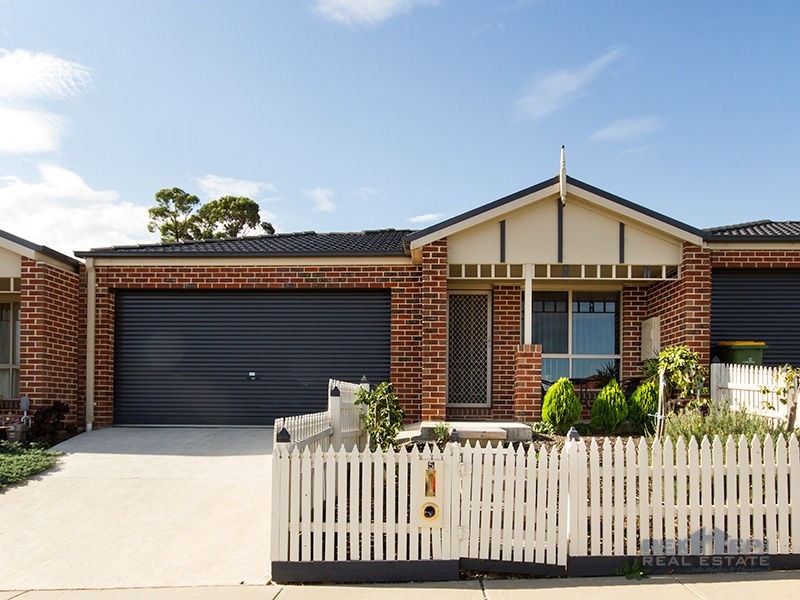 5 Jennifer Court, Pakenham VIC 3810