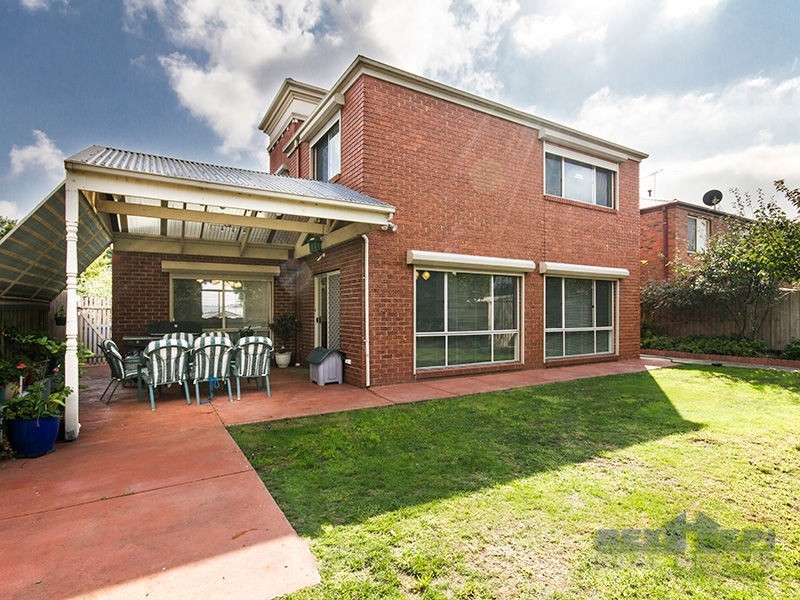 19 Vivienne Way, Berwick VIC 3806