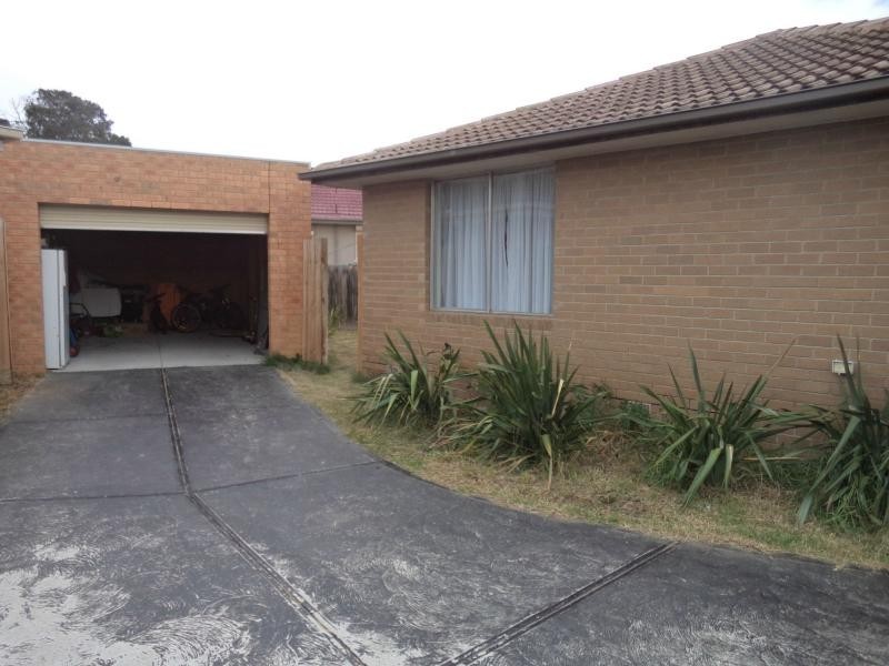 6 Anderson Close, Hampton Park VIC 3976