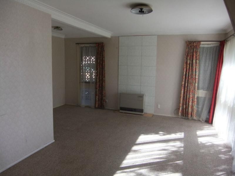 3 Meadow Wood Walk, Narre Warren VIC 3805