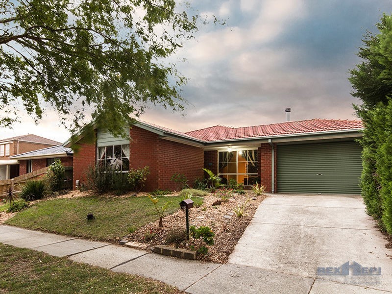 40 Lake View Drive, Narre Warren South VIC 3805