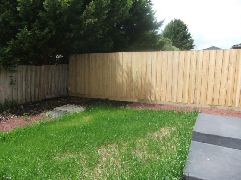 Unit 1/92 Player Drive, Narre Warren VIC 3805