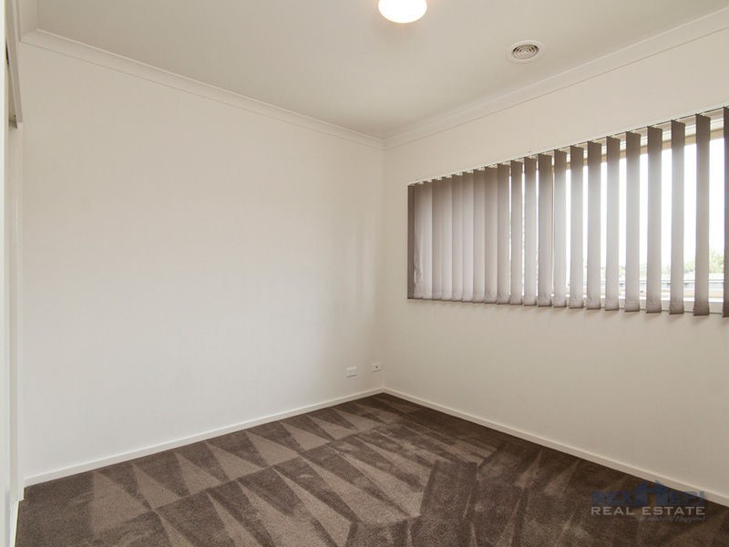 2 Aldous Place, Cranbourne North VIC 3977