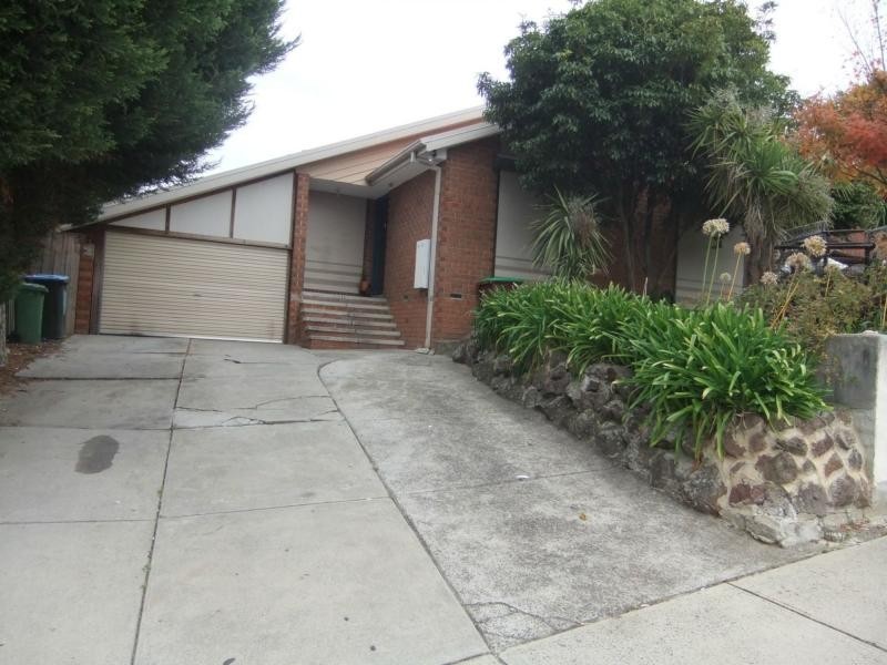 10 Thomas Mitchell Drive, Endeavour Hills VIC 3802