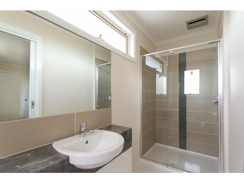 Unit 1/105 Springfield Drive, Narre Warren VIC 3805