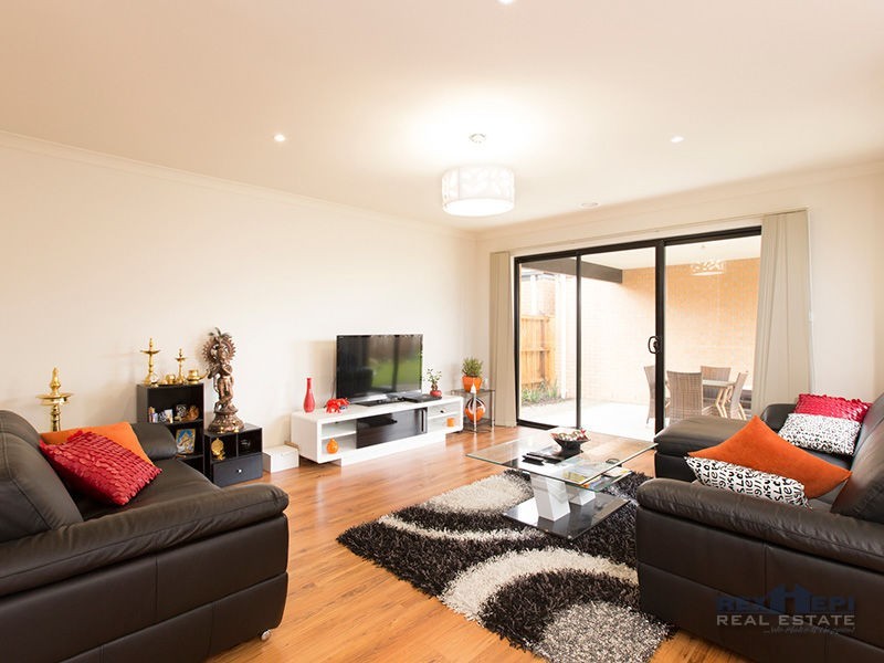 116 Sabel Drive, Cranbourne North VIC 3977