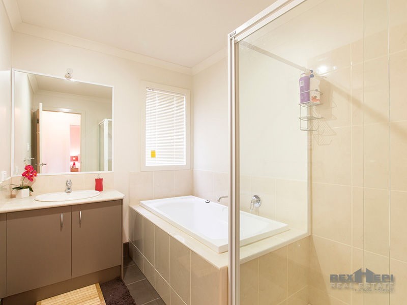 116 Sabel Drive, Cranbourne North VIC 3977