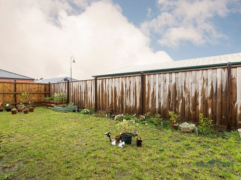 116 Sabel Drive, Cranbourne North VIC 3977