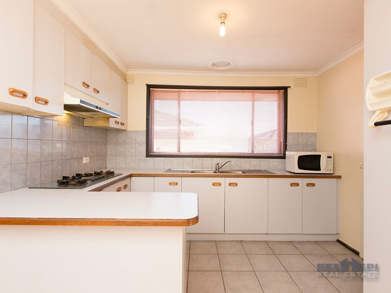 Unit 1/122 Doveton Avenue, Doveton VIC 3177